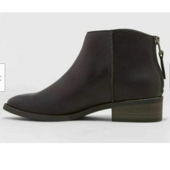 Universal thread ankle booties - Picture 2 of 8